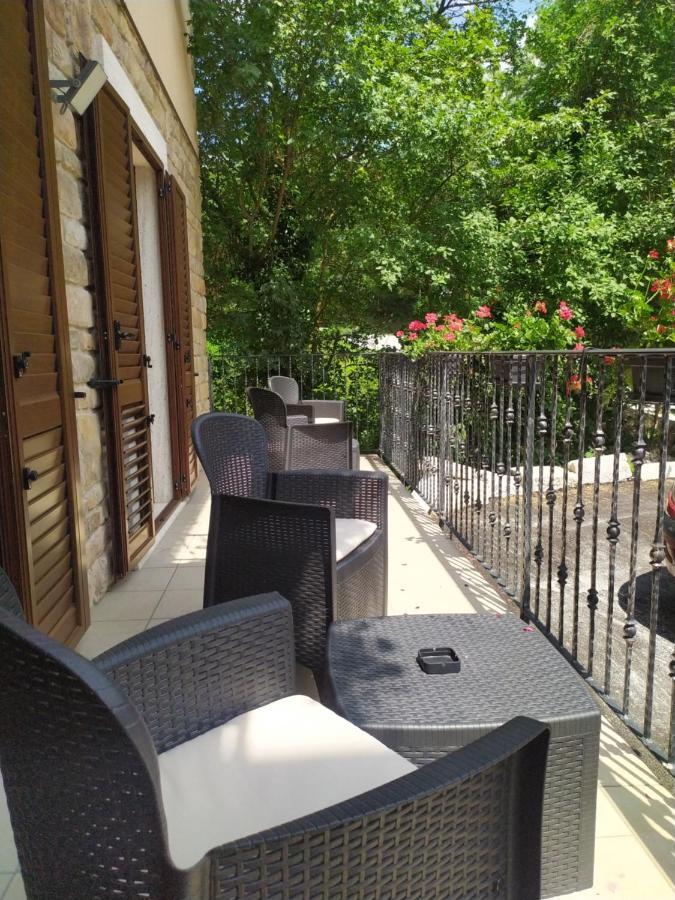 B&B Il Ghiro Рокарасо Екстериор снимка