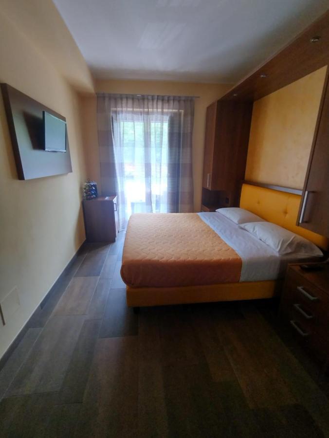 B&B Il Ghiro Рокарасо Екстериор снимка